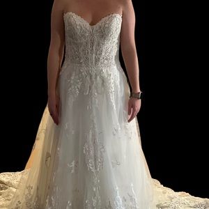 Maggie Sottero Lace A-Line Bridal Gown 👰‍♂️ 👗